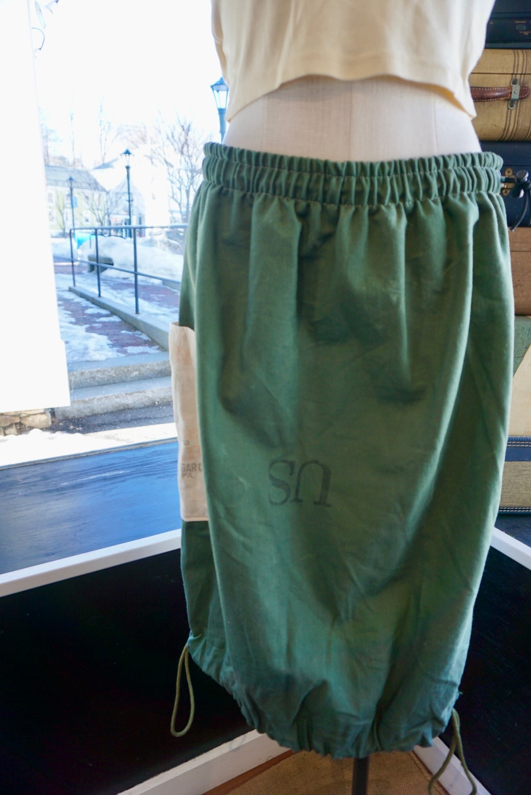 Barrack Bag Quaker Midi Skirt