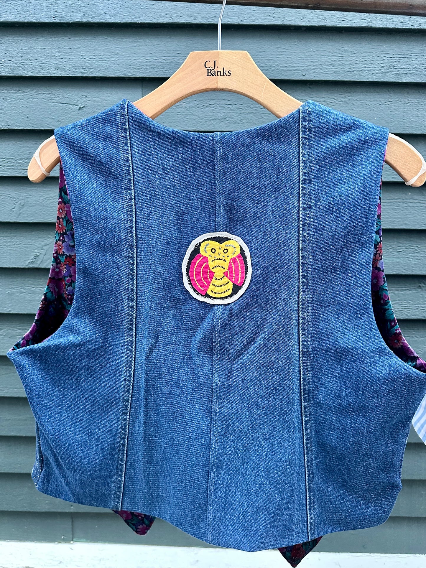 Corcovado Monkey Vest