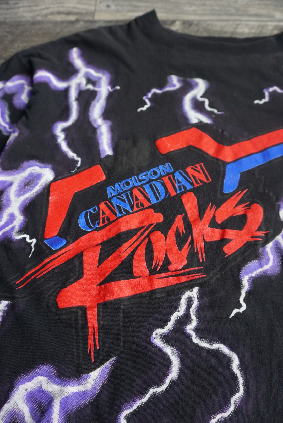 Molsen Canadian Rocks Graphic Tee