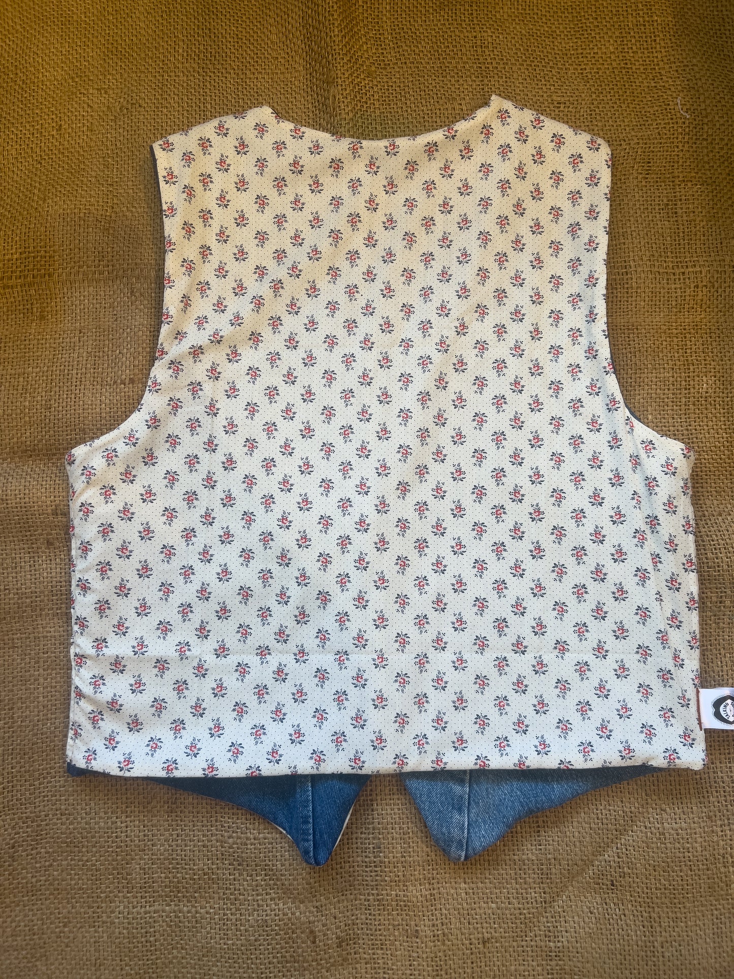 Corcovado Love Birds Vest